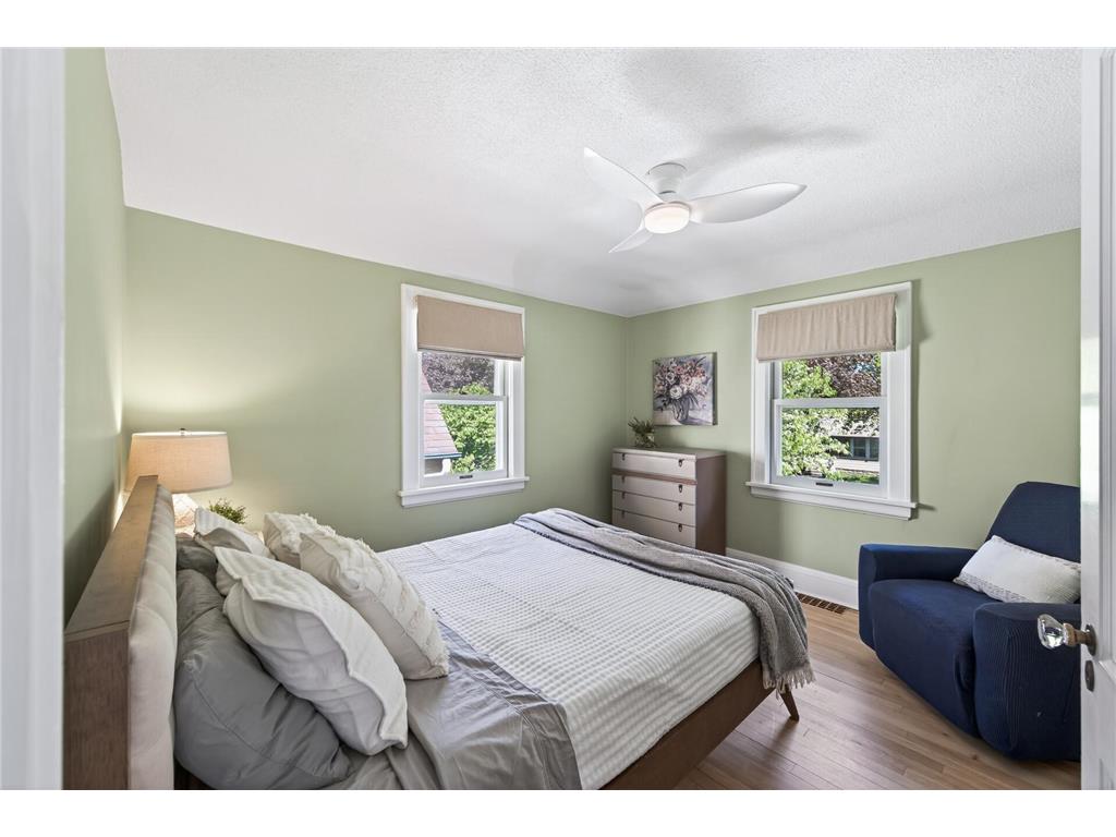 1140 Hawthorne Avenue E Saint Paul MN 55106 7071800 image13