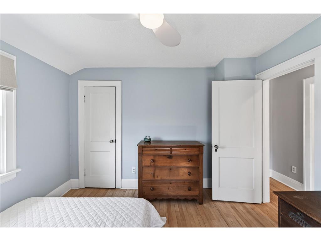 1140 Hawthorne Avenue E Saint Paul MN 55106 7071800 image15