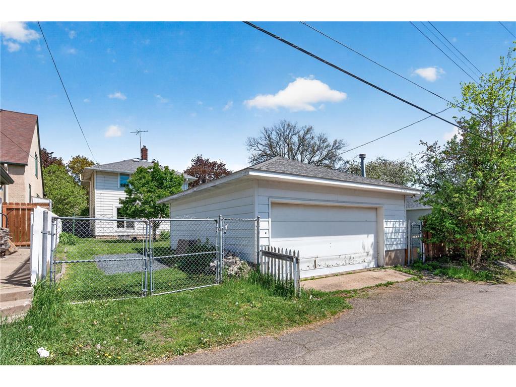 1140 Hawthorne Avenue E Saint Paul MN 55106 7071800 image25