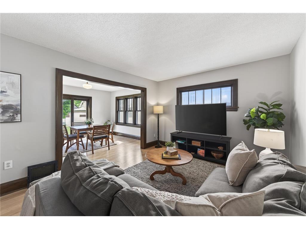 1140 Hawthorne Avenue E Saint Paul MN 55106 7071800 image8