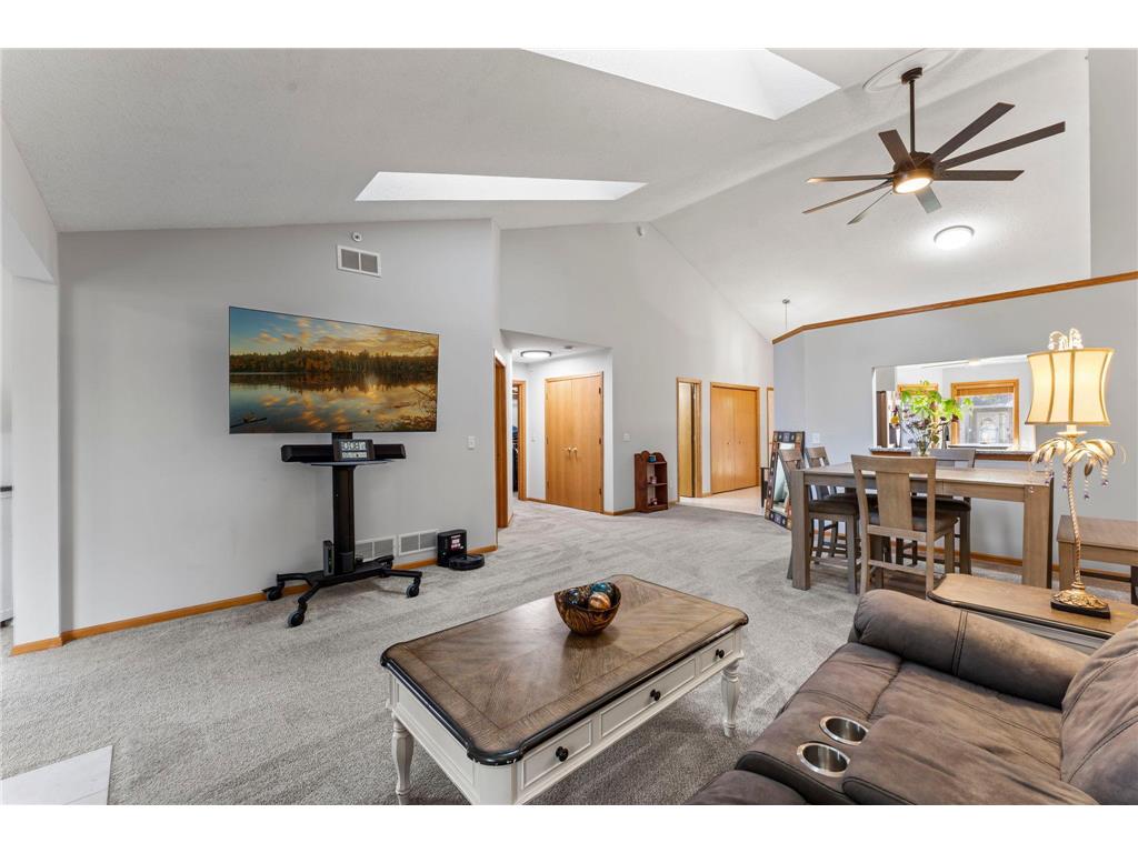 1140 Trenton Circle N Plymouth MN 55441 7019360 image2