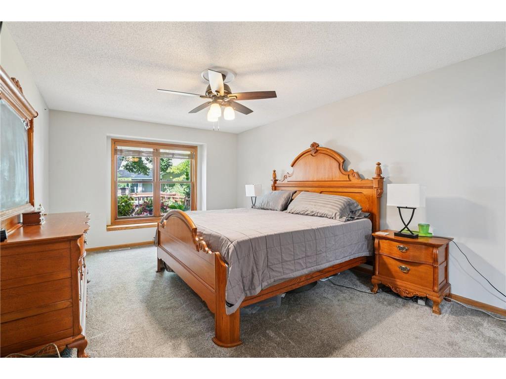 1140 Trenton Circle N Plymouth MN 55441 7019360 image25