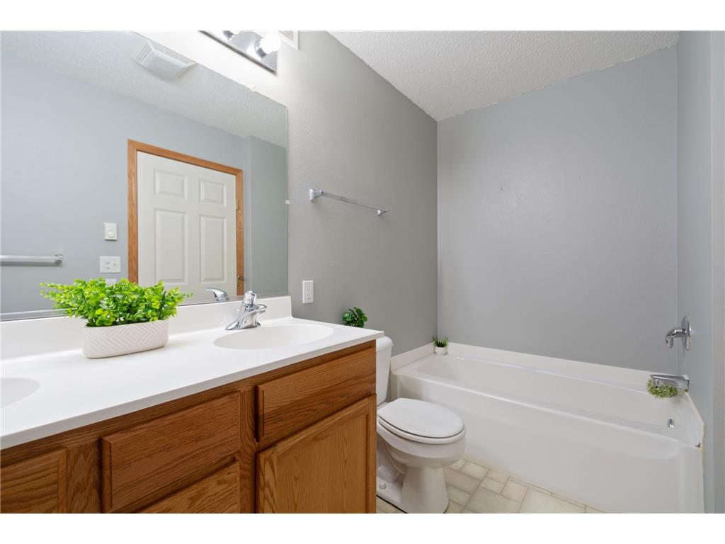 114006 Hundertmark Road Chaska MN 55318 7084237 image16