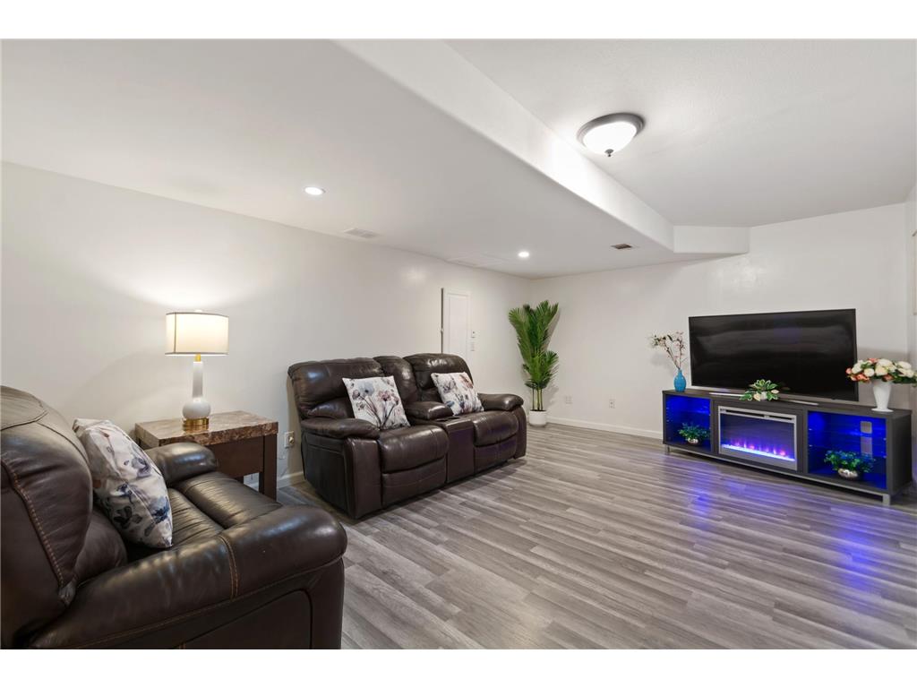 114006 Hundertmark Road Chaska MN 55318 7084237 image24