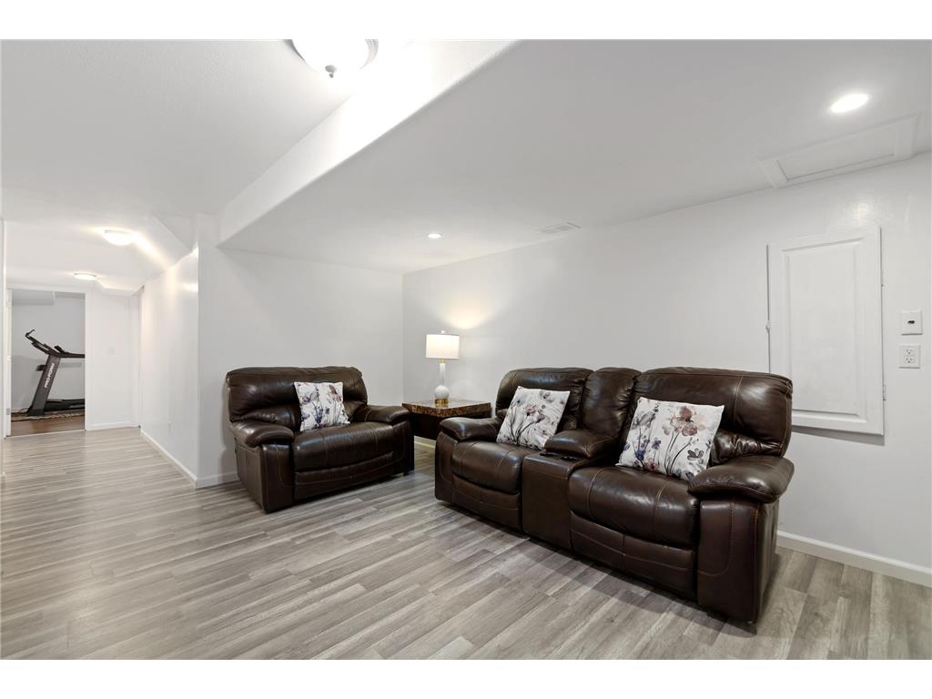 114006 Hundertmark Road Chaska MN 55318 7084237 image26