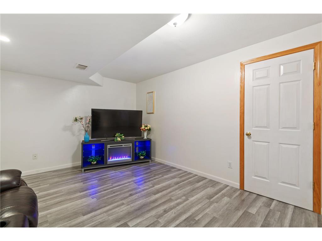114006 Hundertmark Road Chaska MN 55318 7084237 image27