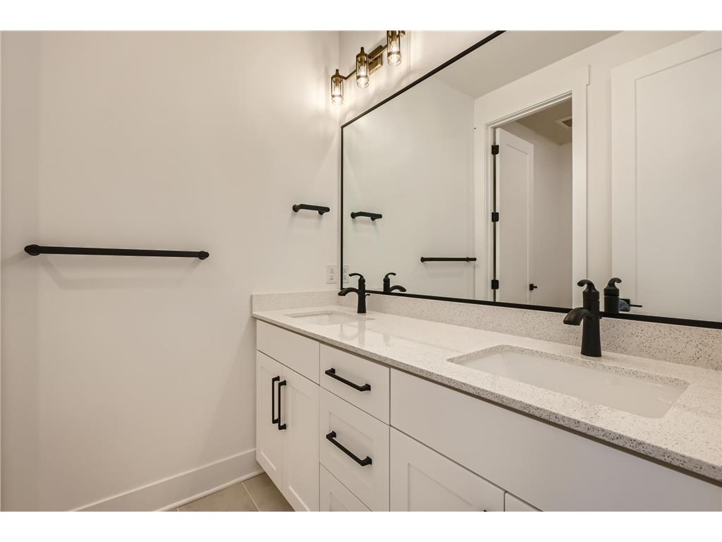 11401 Masters Street N Lake Elmo MN 55042 7029766 image13