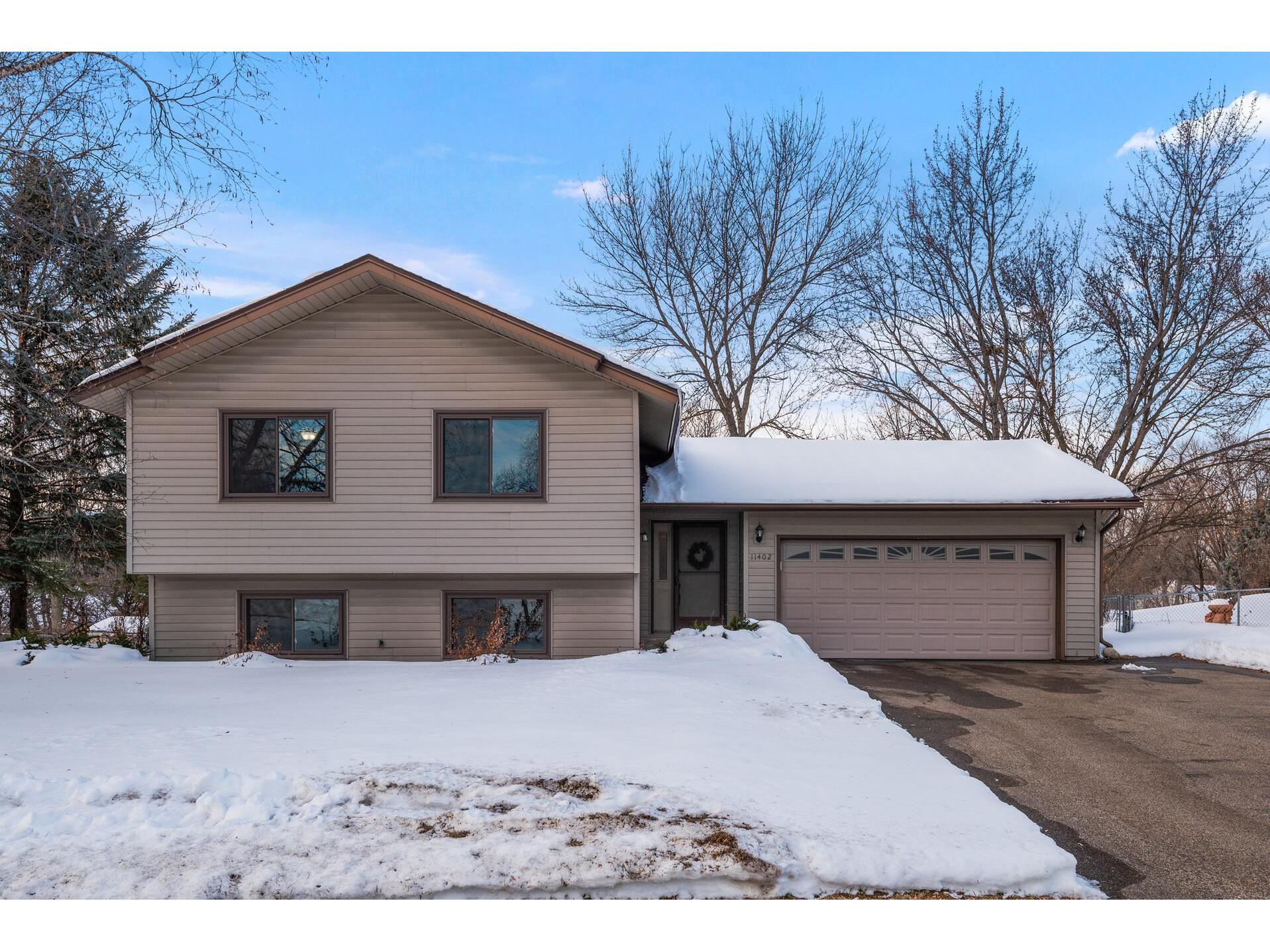 11402 W River Hills Drive, Burnsville, MN, 55337 MLS 7200715 Edina