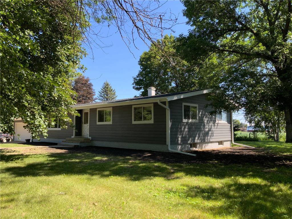 11404 330th Avenue, Blue Earth, MN, 56013 MLS 7318858 Edina Realty