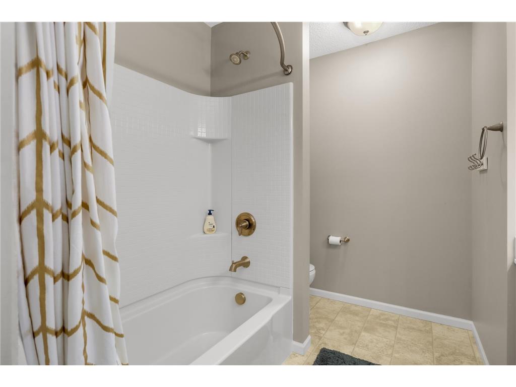 11409 84th Place N Maple Grove MN 55369 7054888 image34