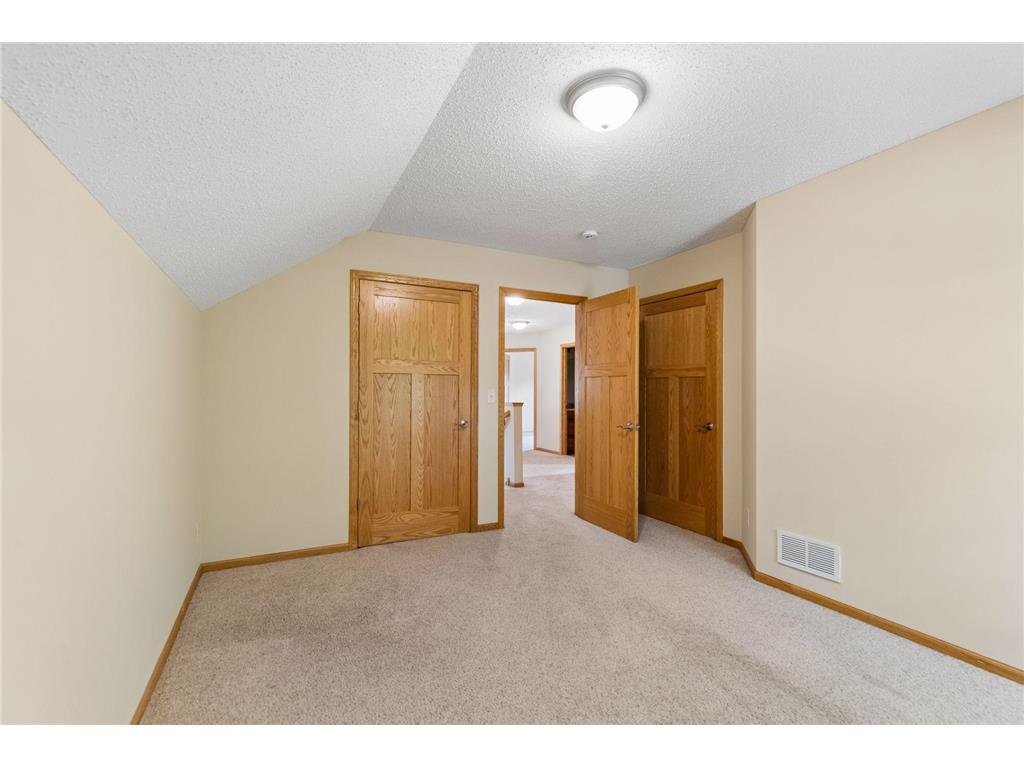11409 Balsam Way Woodbury MN 55129 7063539 image44