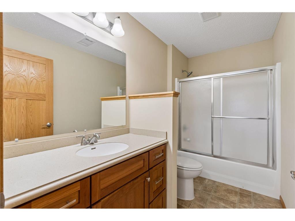 11409 Balsam Way Woodbury MN 55129 7063539 image45