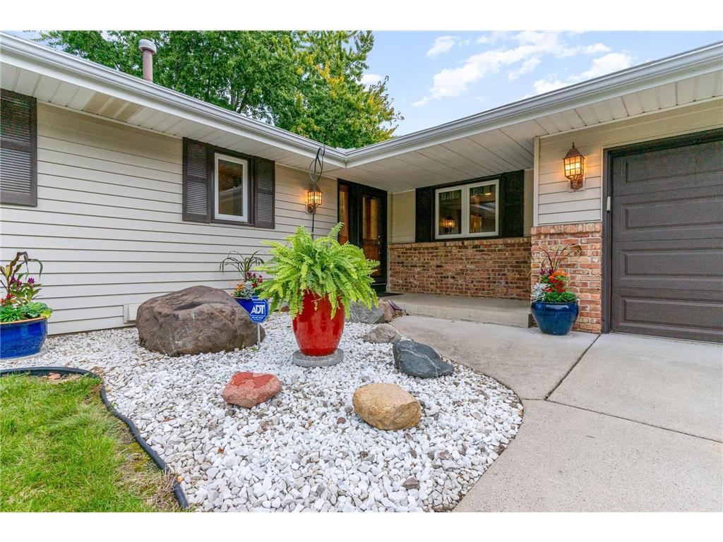 11413 River Hills Drive, Burnsville, MN, 55337 MLS 6262771 Edina