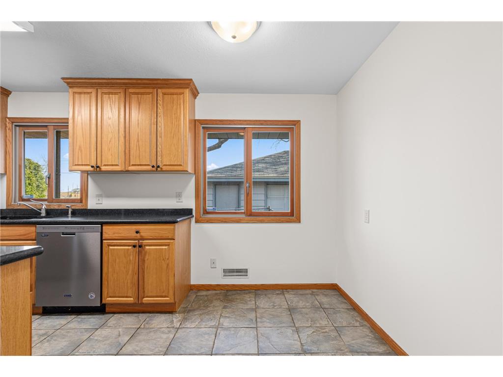 11417 Swallow Street NW Coon Rapids MN 55433 7067037 image16