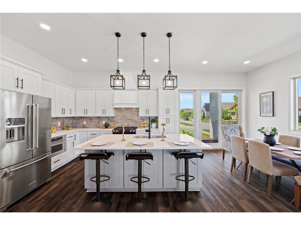 11417 Wildflower Drive N, Lake Elmo, MN 55042 MLS 6238210 Edina Realty