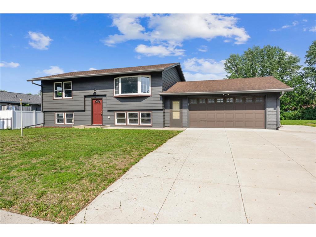 1142 25th Avenue N Saint Cloud MN 56303 6732699 image1