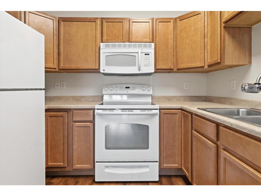 114200 Hundertmark Road #212 Chaska MN 55318 7039034 image14