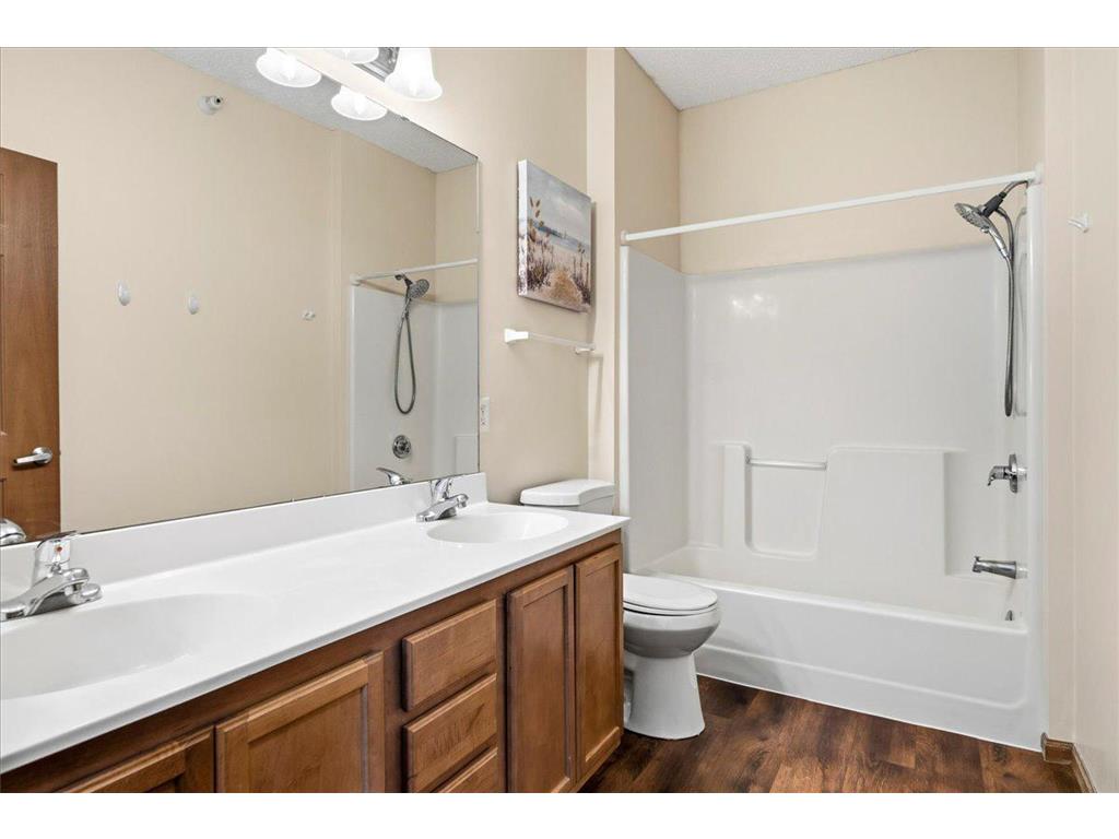 114200 Hundertmark Road #212 Chaska MN 55318 7039034 image19