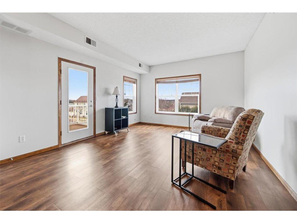 114200 Hundertmark Road #212 Chaska MN 55318 7039034 image9