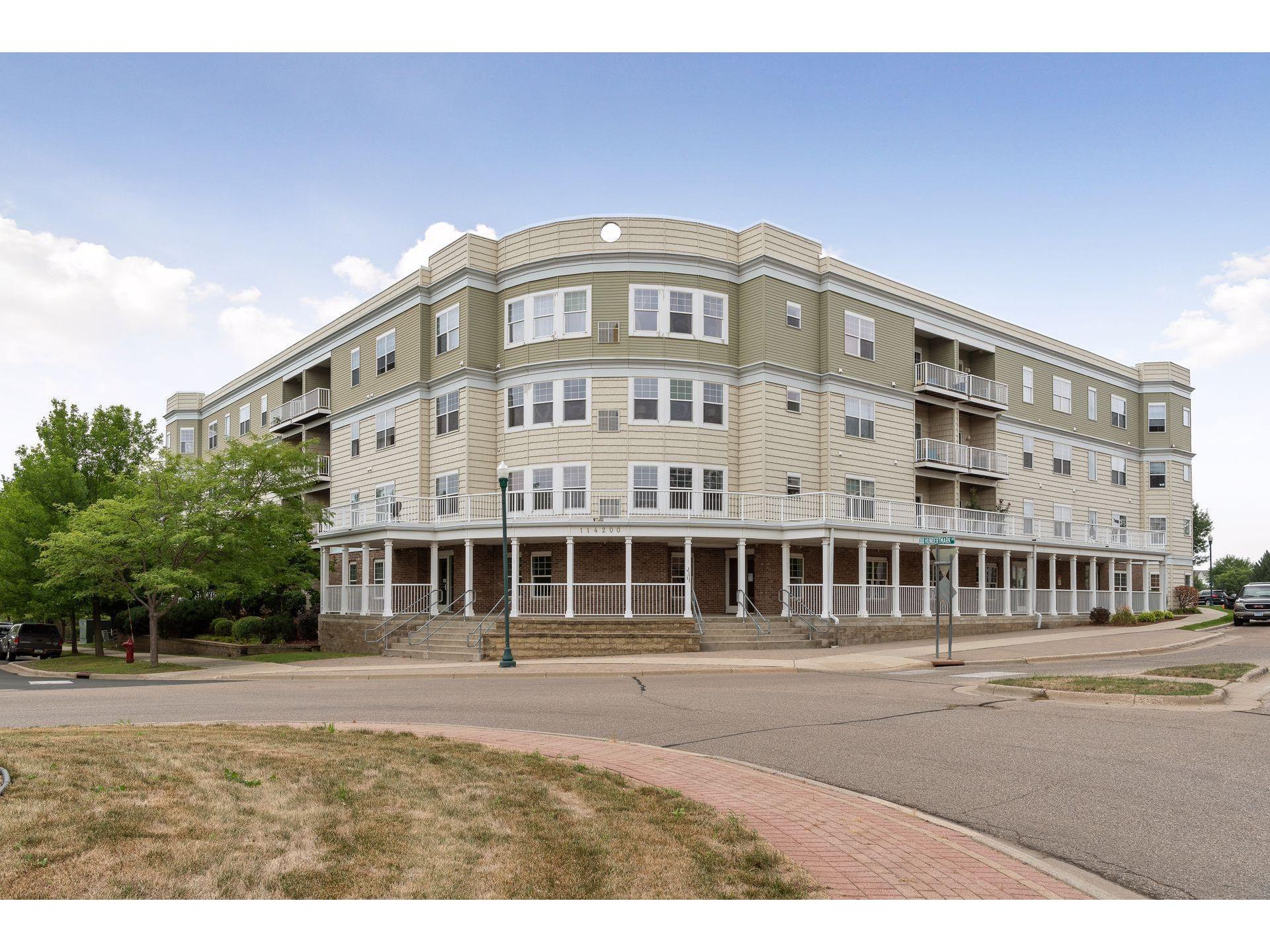 114200 Hundertmark Road 412, Chaska, MN 55318 MLS 6022585 Edina