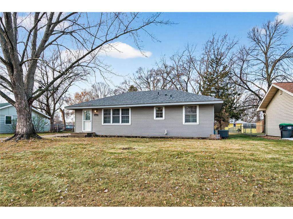 11424 Xavis Street NW Coon Rapids MN 55433 6826135 image1