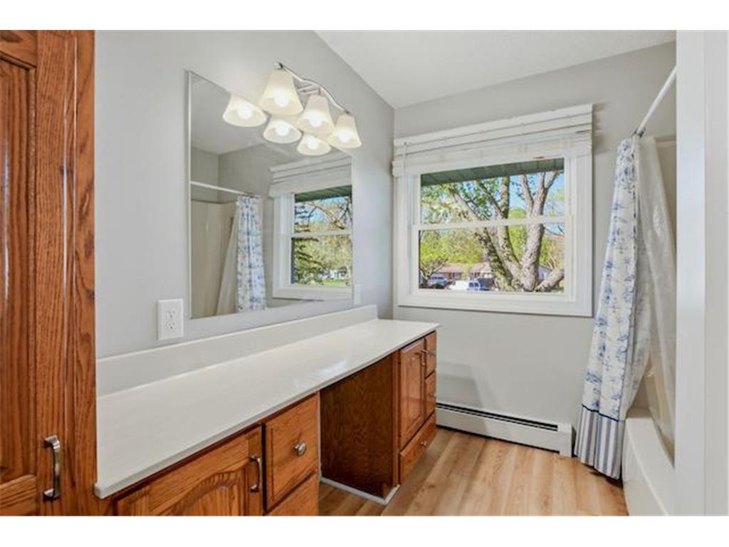 11429 Valley Court Burnsville MN 55337 7062565 image17