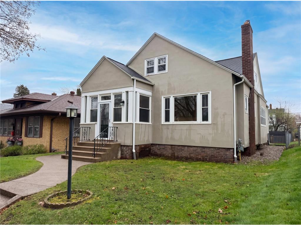 1144 Hawthorne Avenue E Saint Paul MN 55106 7058805 image1