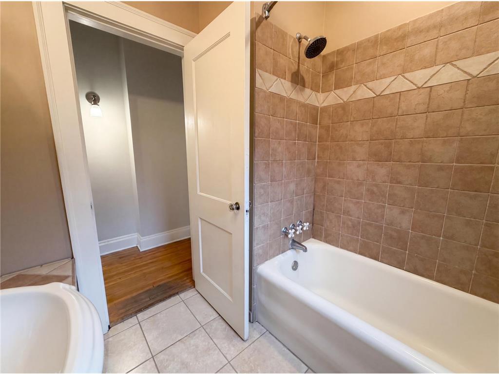 1144 Hawthorne Avenue E Saint Paul MN 55106 7058805 image19