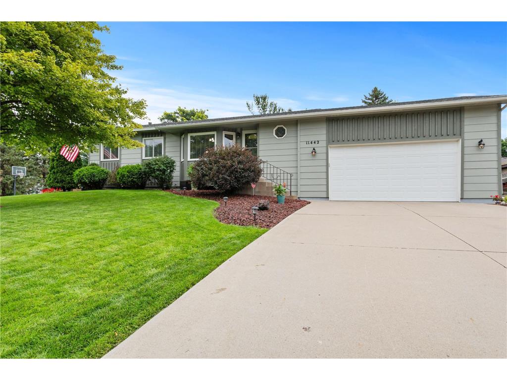 11442 Georgia Avenue N Champlin MN 55316 6594067 image1