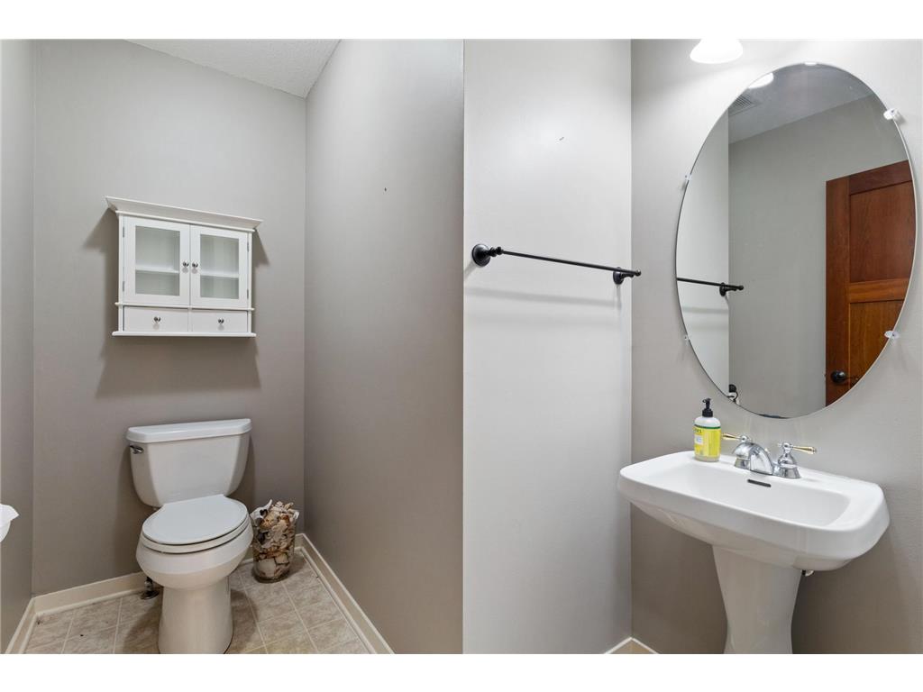 11446 Balsam Way Woodbury MN 55129 7005701 image24