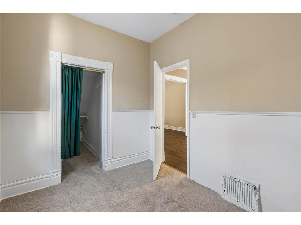 1145 Beech Street Saint Paul MN 55106 7067311 image11