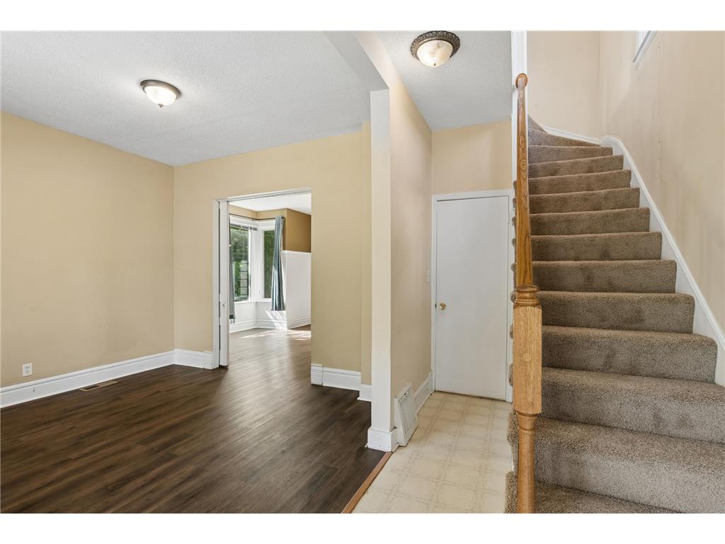 1145 Beech Street Saint Paul MN 55106 7067311 image4