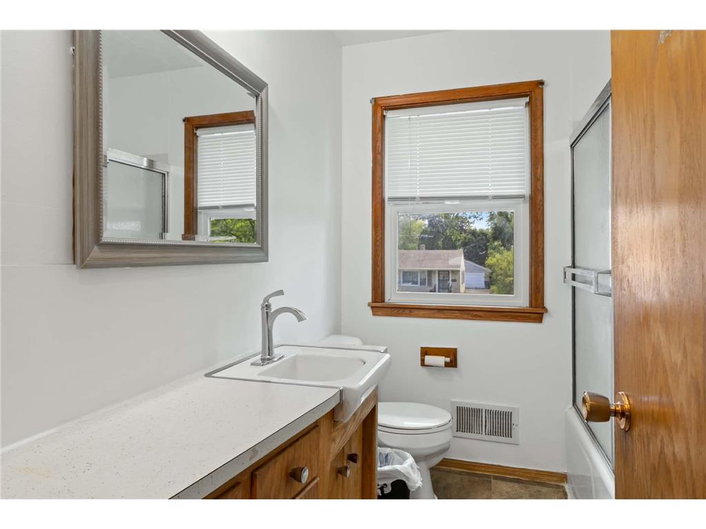 1145 Herbert Street Saint Paul MN 55106 7098266 image6