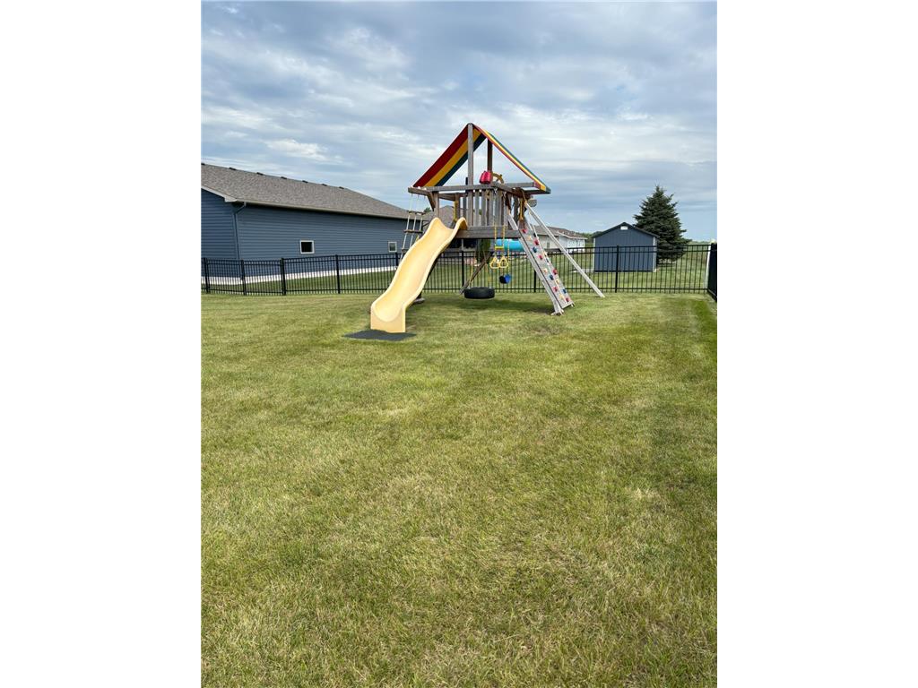 1145 Horatio Street Fairmont MN 56031 6781774 image96