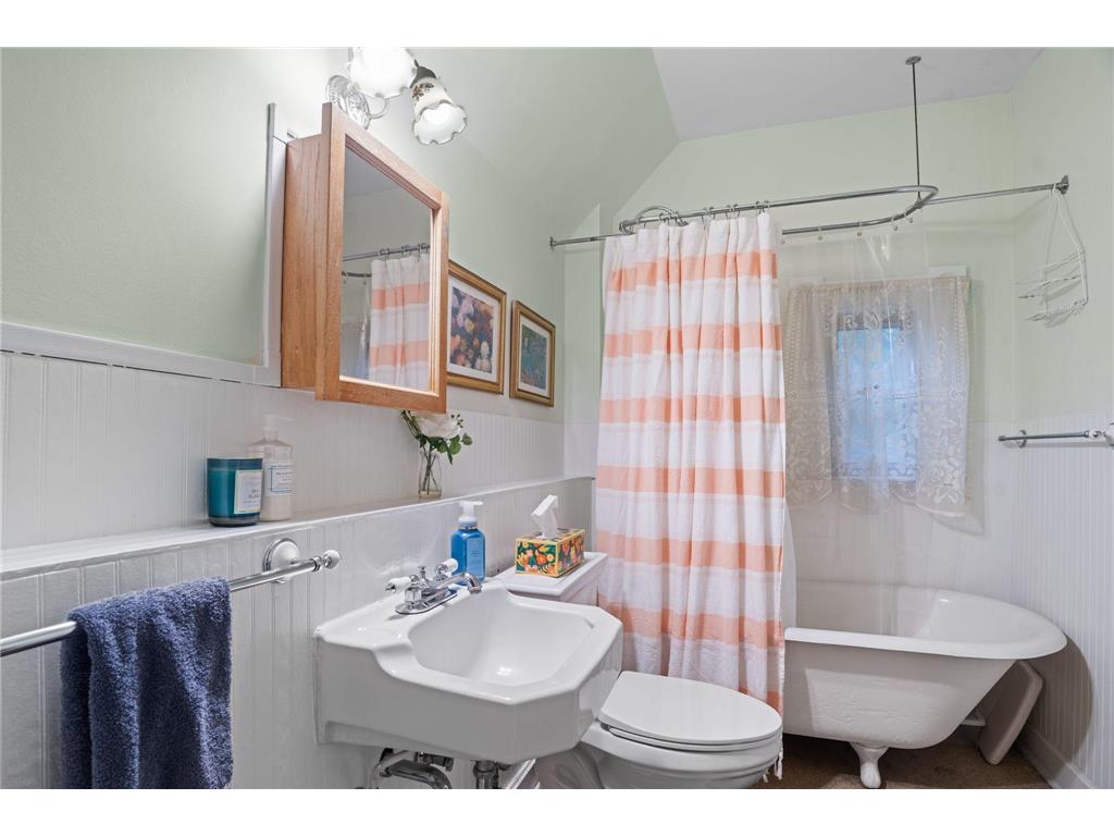 1146 Central Avenue W Saint Paul MN 55104 6802872 image27