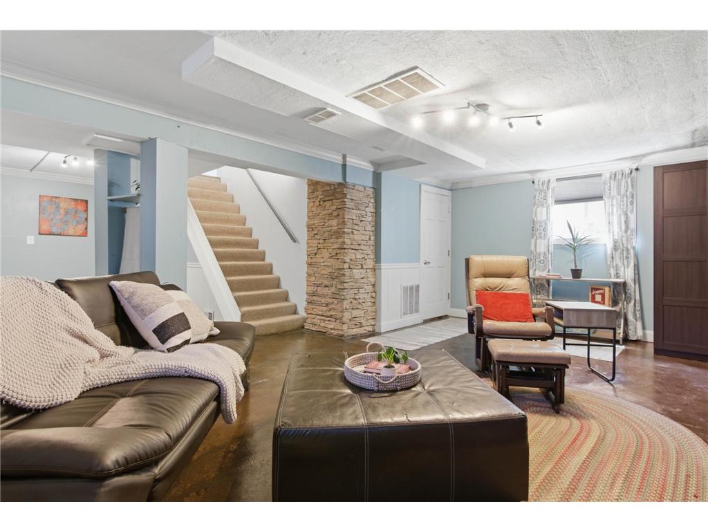 1146 Manomin Avenue West Saint Paul MN 55118 7051732 image22