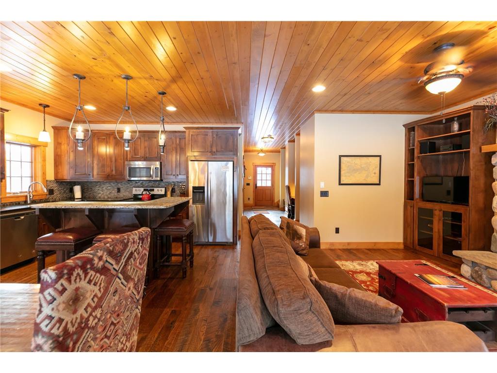 11472 Lynn Boyd Way #Cottage 2 All 4 Fractions Crosslake MN 56442 - Rush-Hen 7031894 image2