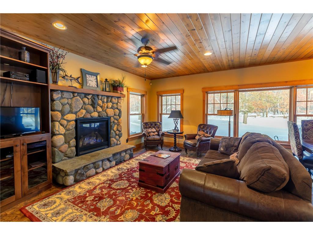 11472 Lynn Boyd Way #Cottage 2 All 4 Fractions Crosslake MN 56442 - Rush-Hen 7031894 image3