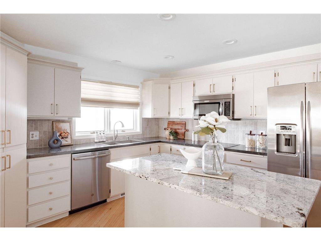1148 Hollybrook Drive Wayzata MN 55391 7043503 image1