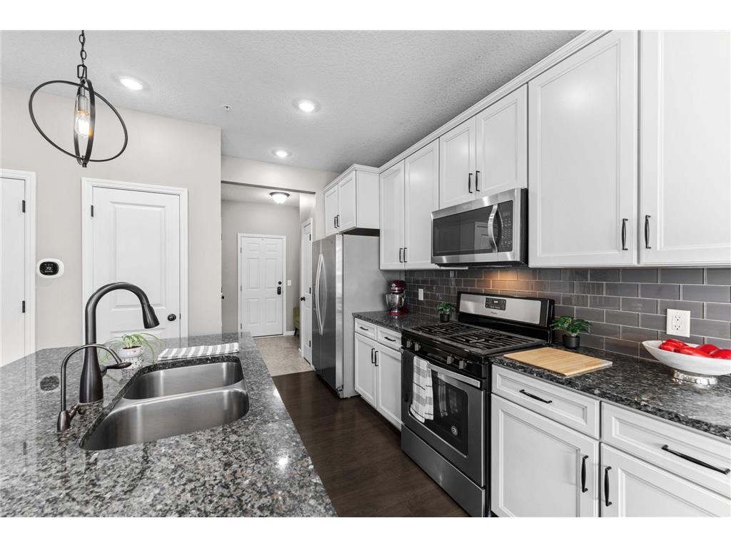 11486 81st Place N Maple Grove MN 55369 6766501 image23