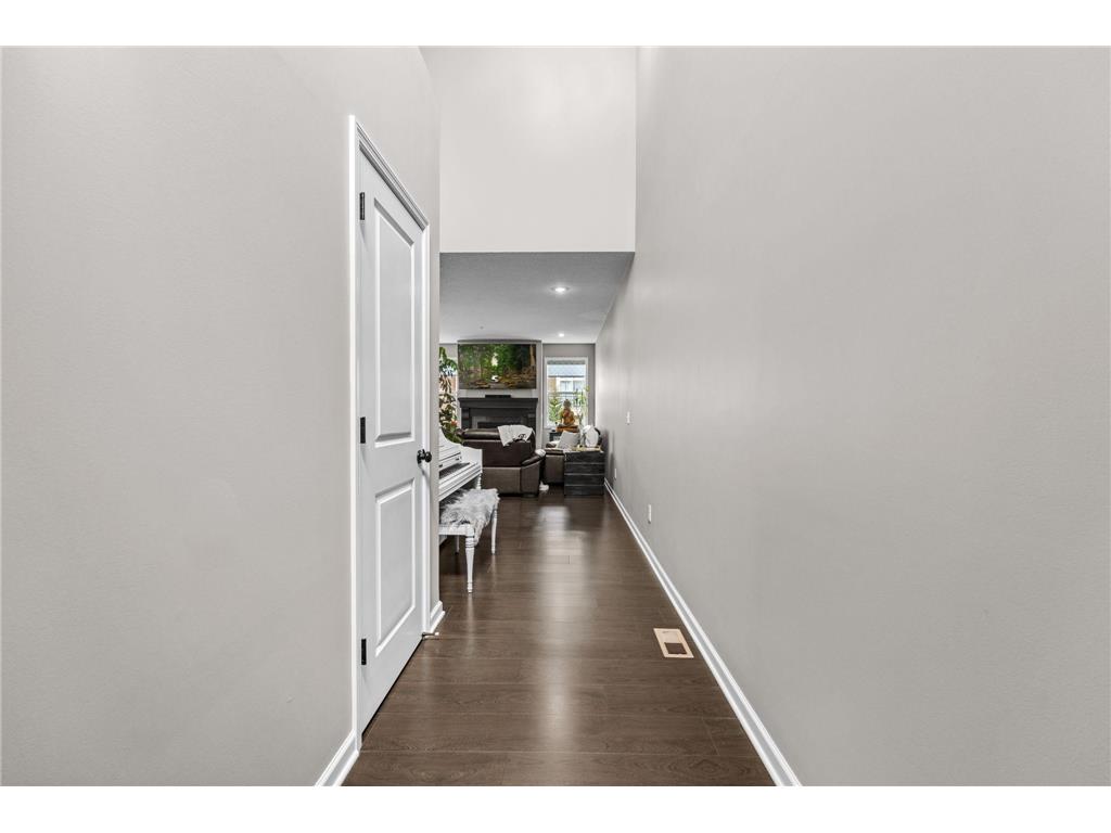 11486 81st Place N Maple Grove MN 55369 6766501 image7