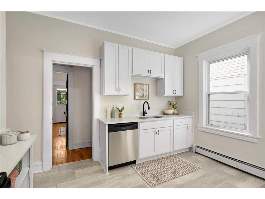 1149 Selby Avenue Saint Paul MN 55104 6773524 image12