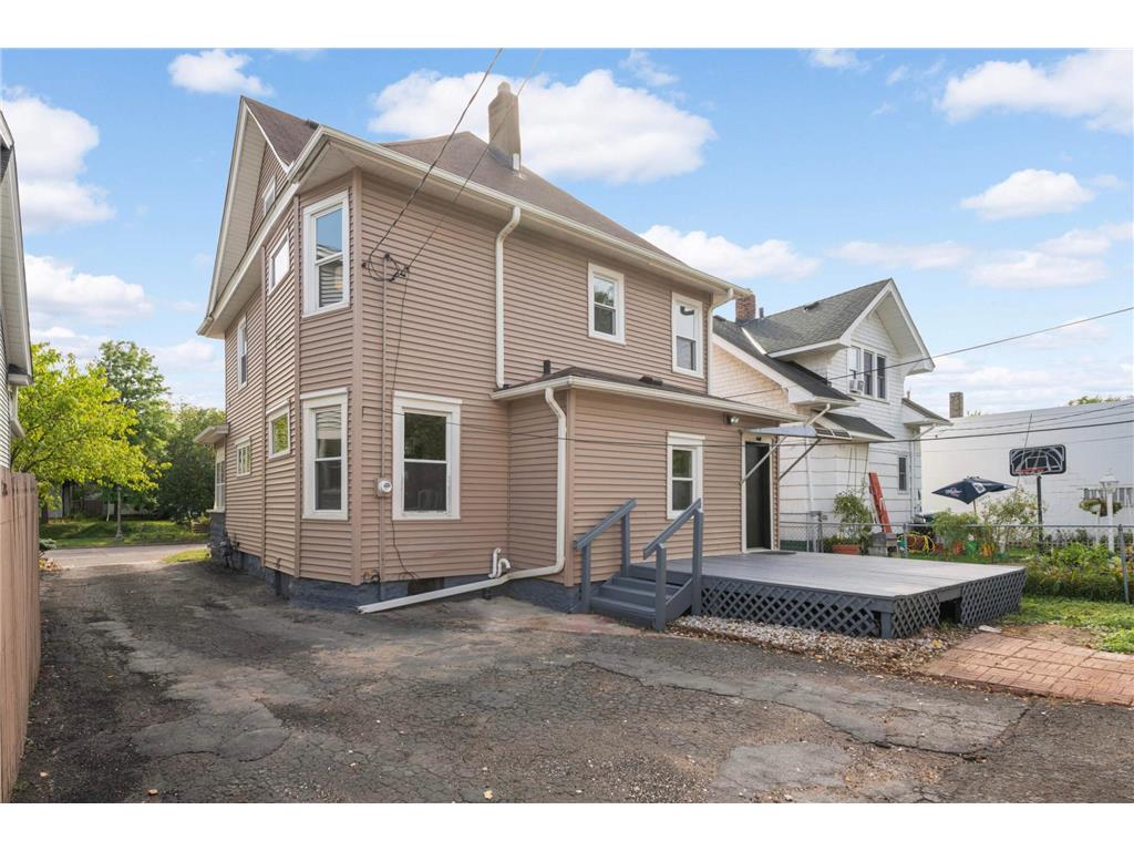 1149 Selby Avenue Saint Paul MN 55104 6773524 image24