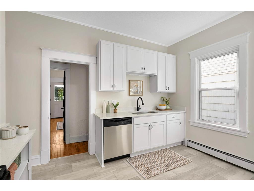 1149 Selby Avenue Saint Paul MN 55104 7056686 image13