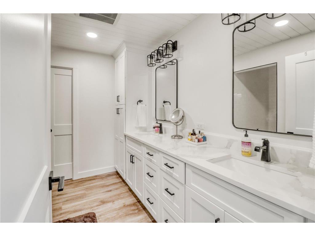 11494 Ravenswood Beach Road Detroit Lakes MN 56501 - Melissa 7042252 image36