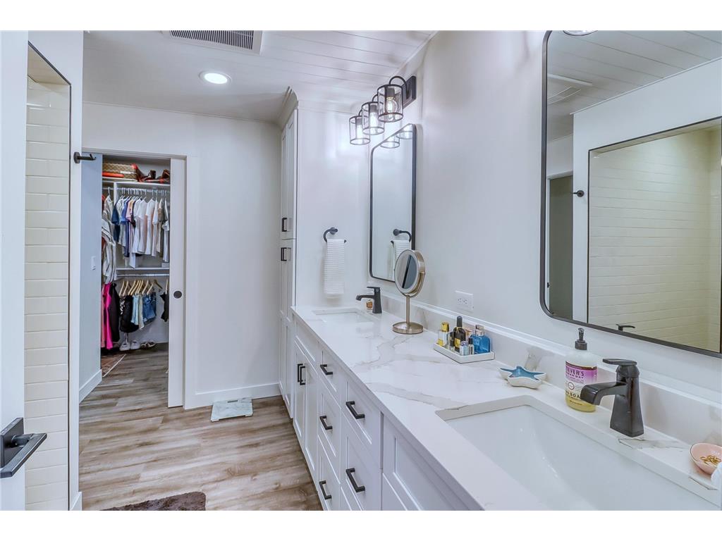 11494 Ravenswood Beach Road Detroit Lakes MN 56501 - Melissa 7042252 image37