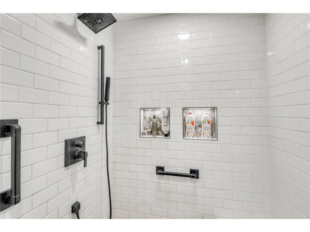 11494 Ravenswood Beach Road Detroit Lakes MN 56501 - Melissa 7042252 image41