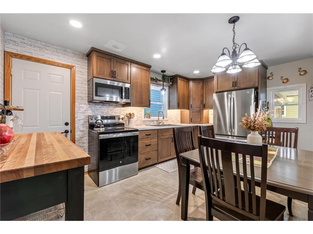 115 3rd Street SE Plainview MN 55964 7001959 image1