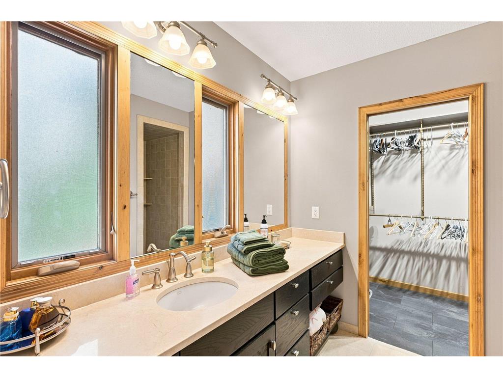 115 Blake Road S Hopkins MN 55343 7055408 image19