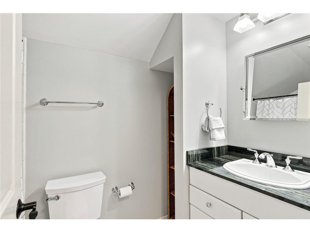 115 Blake Road S Hopkins MN 55343 7055408 image26